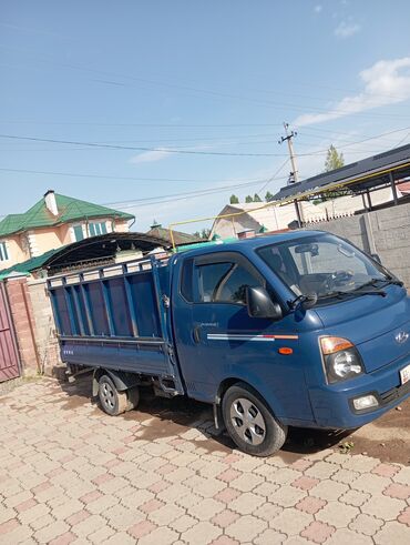 Легкий грузовой транспорт: Легкий грузовик, Hyundai, 2 т, Б/у