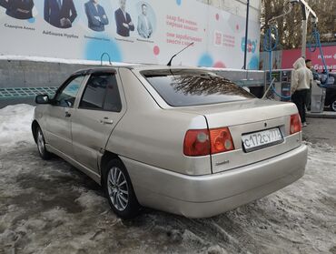 машина вариантга: Volkswagen Vento: 2007 г., 1.6 л, Механика, Бензин, Хэтчбэк