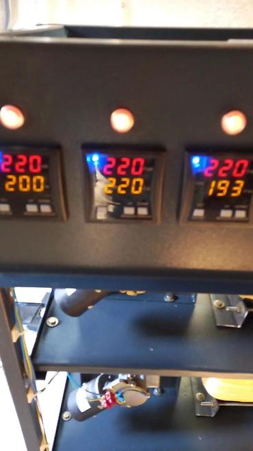220 v: Məhsul: Delta AC Voltaj Regülatörü – Servo Kontrol Təyinat: - Şəbəkə — 3