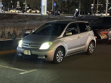 Toyota: Toyota Ist: 2003 г., 1.3 л, Автомат, Бензин, Хэтчбэк — 4