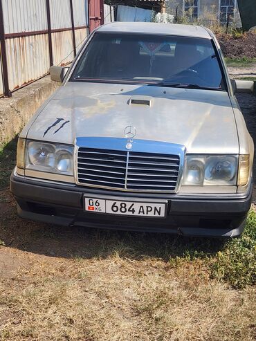 набор ключей в чемодане цена: Mercedes-Benz W124: 1990 г., 2 л, Механика, Бензин, Седан