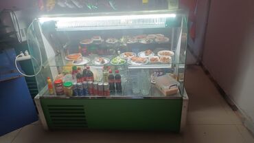 Yataq otağı dəstləri: Vitrin soyuducu satilir 450 azn. Olcu 1.50m. Unvan Masazir Nigaz
