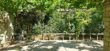 Həyət evləri və villaların satışı: 5 otaqlı, 200 kv. m, Orta təmir — 12