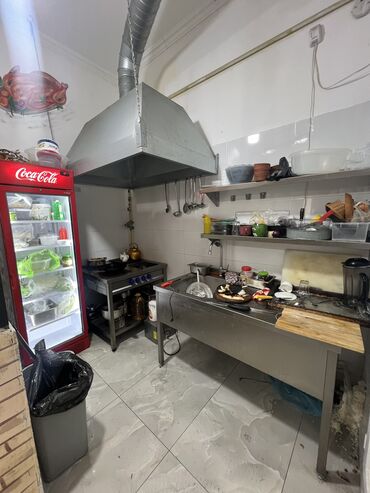 Hazır biznes: Hazır bisness satılır. İcaresi 1500 azn (15.000 manatlık statistik — 9