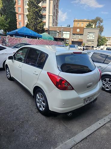 Avtomobil satışı: Nissan Tiida (hatchback) – ağ rəng - Kuzov: 5 qapılı hatchback, ağ — 8