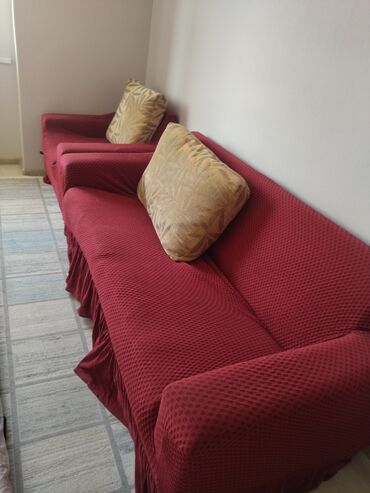 диван в комплекте с креслами: Диван-керебет, түсү - Саргыч боз, Колдонулган