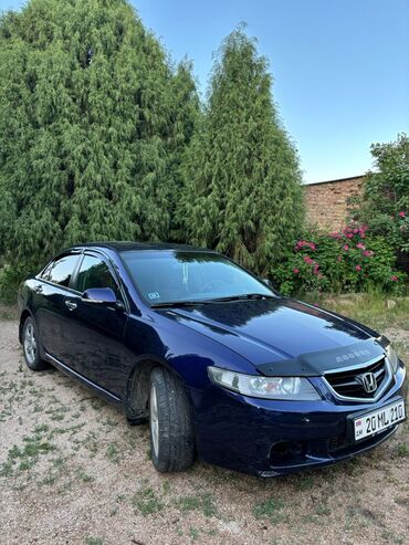 авто запорожец: Honda : 2004 г., 2 л, Автомат, Газ, Седан