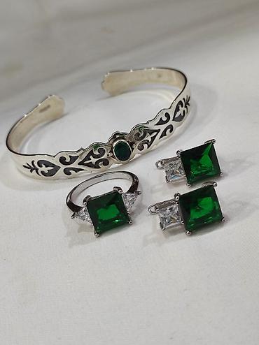 Серебряные наборы украшений: Серебряный Набор+ Билерик Серебро 925 пробы Размеры имеются Набор at lalafo.kg — 3 Серебряные наборы украшений: Серебряный Набор+ Билерик Серебро 925 пробы Размеры имеются Набор — 3
