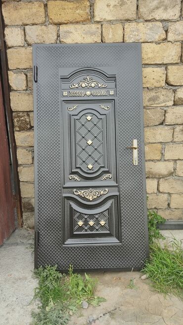 Giriş qapıları: Yeni Giriş qapısı 90x205 sm Zamok və çərçivə ilə, Zəmanətli, Ödənişli quraşdırma, Ödənişli çatdırılma, Rayonlara çatdırılma — 15