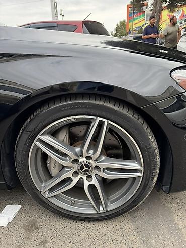lada diskleri: İşlənmiş Disk təkər Mercedes-Benz 245 / 40 / R 19, 5 Boltlu — 2