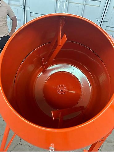 Бетономешалки, смесители: Бетономешалка Гравитационная, Средняя (150 - 300 л), Новый — 10