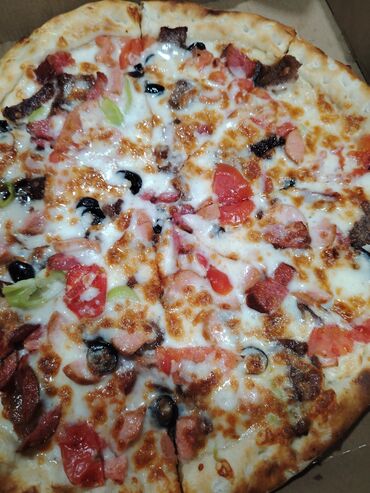 Aşpazlar: Aşpaz tələb olunur, Pizza ustası, İstənilən yaş, 3-5 illik təcrübə