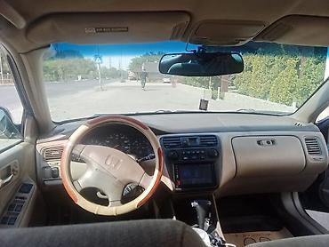 step wgn: Honda Accord: 1999 г., Автомат, Бензин, Седан — 3
