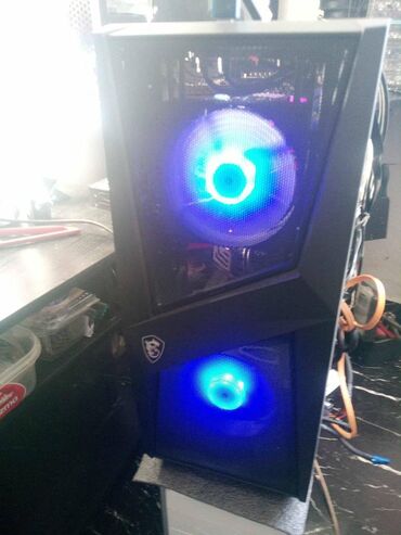 Desktop računari i radne stanice: I7 Gejmer vrhunska mašina 30 giga ram-Vrhunska visokokvalitetna — 3