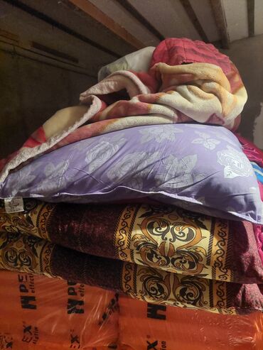 uşaq matras: Yorğan döşek teze cehizlik işlenmyib.2 dest tecili satlır.qiymet