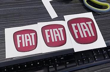 Auto delovi, gume i tjuning: Fiat Abarth znakovi oznake. Abarth samolepljivi metalni znakovi za — 4