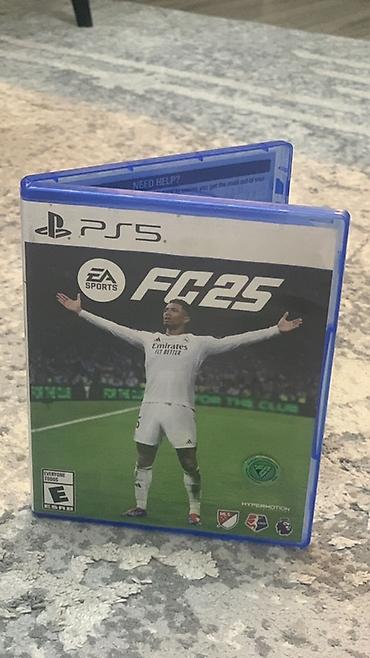 EA Sports FC 25 — версия для PlayStation 5 (диск в фирменном синем