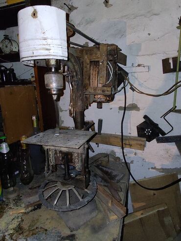 Токарные станки: Токарный станок. Рабочий, не большой (самодельный, не заводской) В — 8