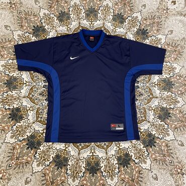 футболка nike оригинал: Футболка L (EU 40), цвет - Синий