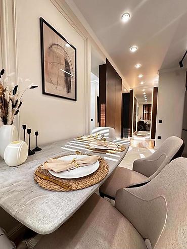 Продажа квартир: 2 комнаты, 42 м², Элитка, 10 этаж, Дизайнерский ремонт — 1