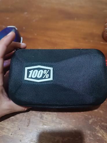 100% brendinin idman/gəzinti eynəyi – sərt qoruyucu futlyarla - Rəng lalafo.az -da 100% brendinin idman/gəzinti eynəyi – sərt qoruyucu futlyarla - Rəng