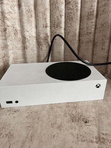 xbox 360 freeboot купить: Xbox series s 512gb. Hecbir problemi yoxdur 1 pultu var. Şunurlari ile