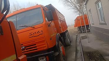 Самосвал КамАЗ, оранжевый, трехосный (6×4), стальной кузов с высокими