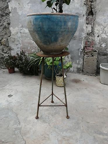 ucuz gül: Dibçək üçün dekorativ metaldan hazırlanmış ayaqlıq istədiyiniz rəngə — 3