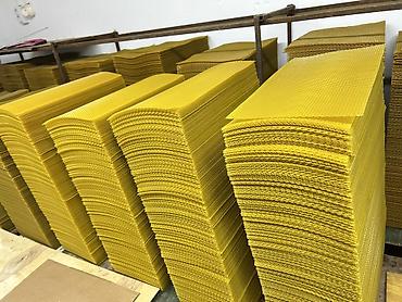 Воск: Акция акция 3100 сом натуральная 5 кг в коробке Вощина пчеловодная — 3