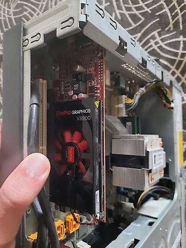 Desktop računari i radne stanice: Fujitsu Esprimo SFF (Small Form Factor) desktop računar - Kompaktno — 9