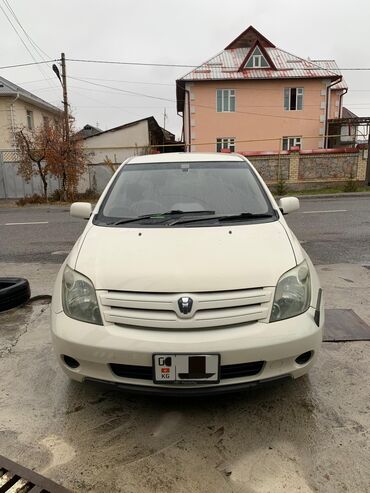 Honda: Toyota ist: 2003 г., 1.3 л, Автомат, Бензин, Хэтчбэк