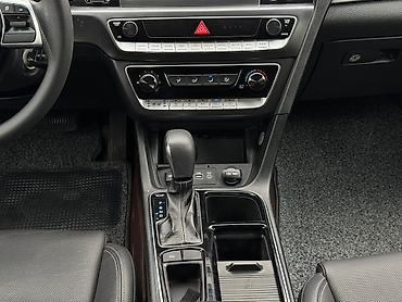 Hyundai: Hyundai Sonata: 2020 г., 2 л, Автомат, Газ, Седан at lalafo.kg — 7 Hyundai: Hyundai Sonata: 2020 г., 2 л, Автомат, Газ, Седан — 7