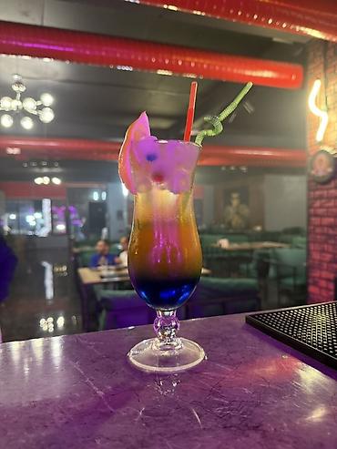 otel xadime: Barmen, 24 yaş, 5 ildən artıq təcrübə — 8