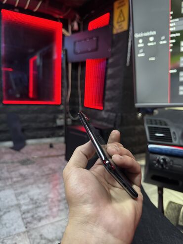 Apple iPhone: IPhone Xs, 64 GB, Space Gray — 9