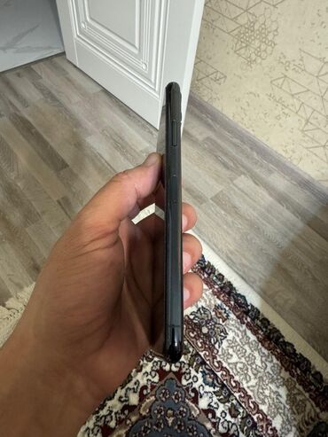 Apple iPhone: IPhone 11 Pro Max, 64 GB, Matte Midnight Green, Face ID — 2