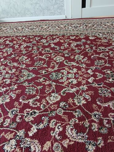 восточный кастюм: Ковер Б/у, 400 * 200