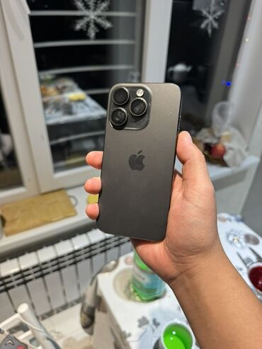 Apple iPhone: IPhone 15 Pro, Б/у, 128 ГБ, Черный, Защитное стекло, 81 % — 7