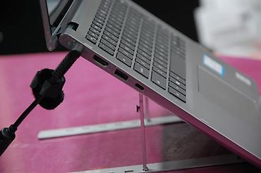 en ucuz macbook: Dell Inspiron 5400 2-in-1 | i5-1035G1 | 8GB RAM | 256GB SSD | Win 10 — 4