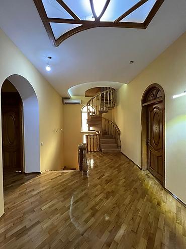 Коммерческая недвижимость: Vorovski qəsəbəsində villa ofis kimi kirayə verilir! Binəqədi rayonu — 6