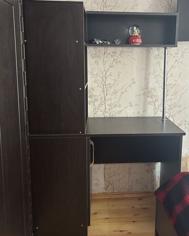 işlenmiş ev qapıları: Ev üçün digər mebel