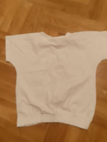 Kompleti: Komplet za devojčice – bela majica i lagana jaknica mešano. cena je po — 6