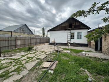 дом в пригороде: Дом, 55 м², 2 комнаты, Риэлтор, Косметический ремонт