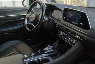 Hyundai: Hyundai Sonata: 2 l | 2022 il Sedan — 10