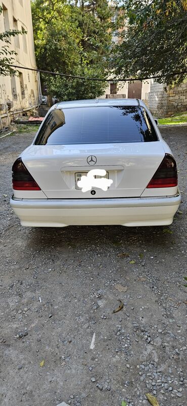 Mercedes-Benz: Mercedes-Benz S-Class c230 sedan, ağ rəngdə. -maşın tam ideal — 4