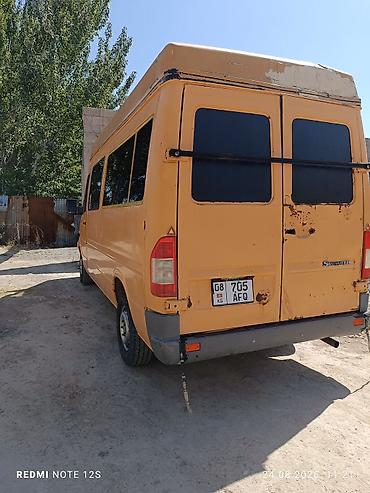 мото кийим: Mercedes-Benz Спринтер: 1997 г., 2.9 л, Кол менен иштөөчү, Дизель, Van — 4