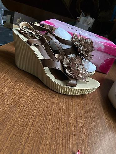 Сапоги: Обувь б/у размер 37 размер 500, 500, 500, 1000 сом — 9