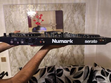 Kontrollerlər: Dj aparatı təcili satıram. Numark NS4FX cəmi 1 ay istifadə etmişəm təp — 8