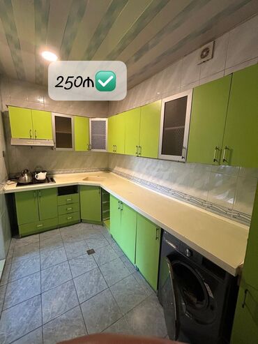 фартук для кухни: Mətbəx mebeli satılır 250₼. Yaxşı vəziyyətdədir. Ölçü