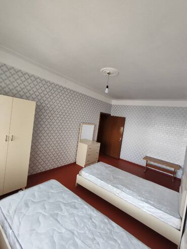 Uzunmüddətli kirayə mənzillər: 9 mkr,Adil Məmmədov küçəsi, bravo marketlə üzbəüz binada,9 — 4