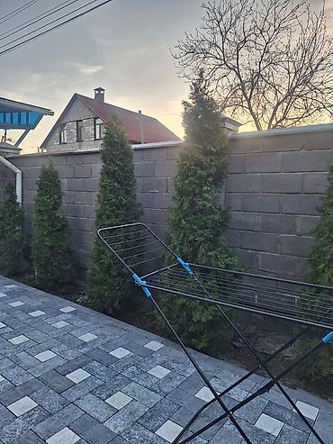 Продажа коттеджей и домов: Продаём добротный двухуровневый дом в селе Ленинское. По второй линии — 26